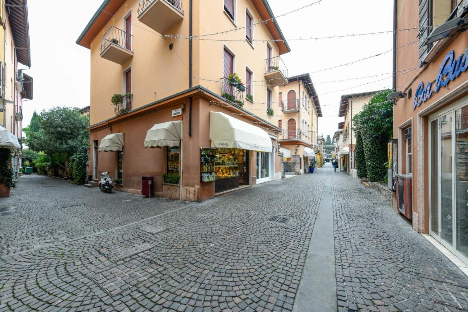 Valentino House Apartment Sirmione Exterior photo